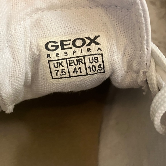 GEOX Respiro Thymar Women’s White Sneakers with Gold Details Size 10.5 NWT - Picture 7 of 13